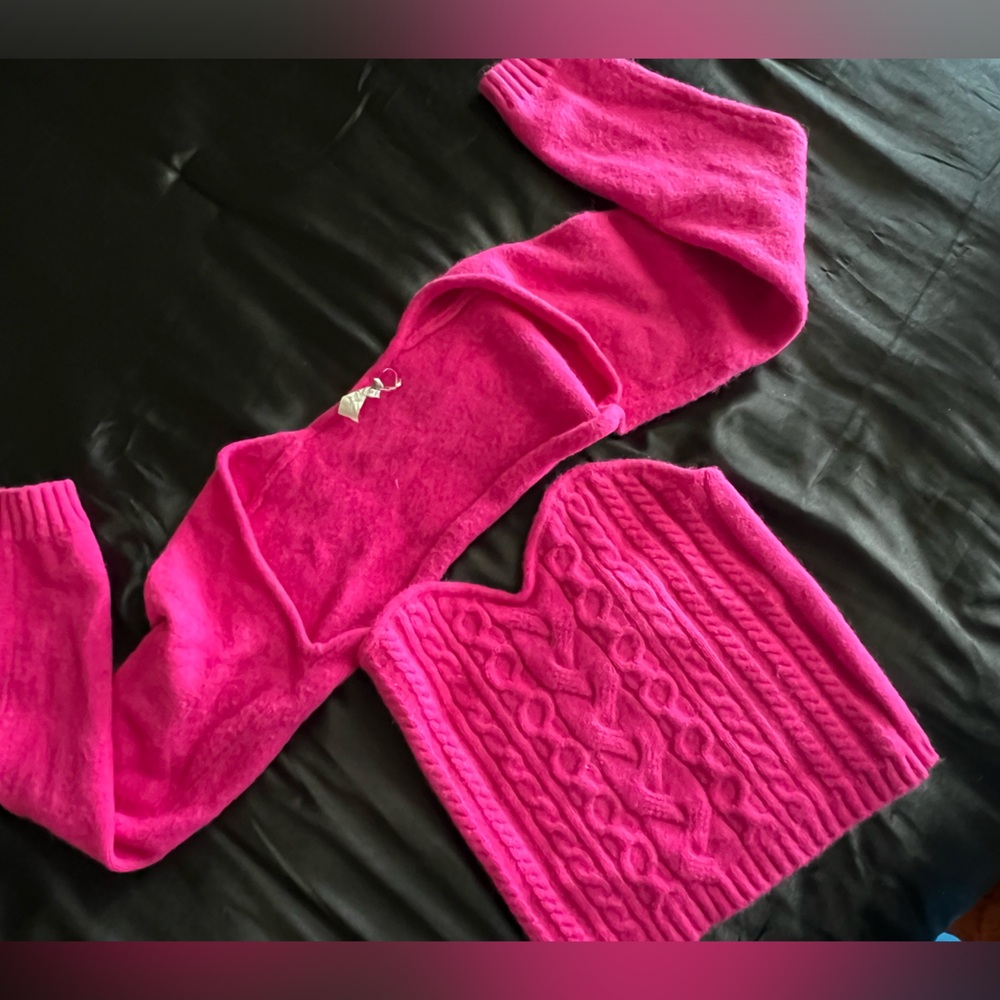 Pink tube top and arms